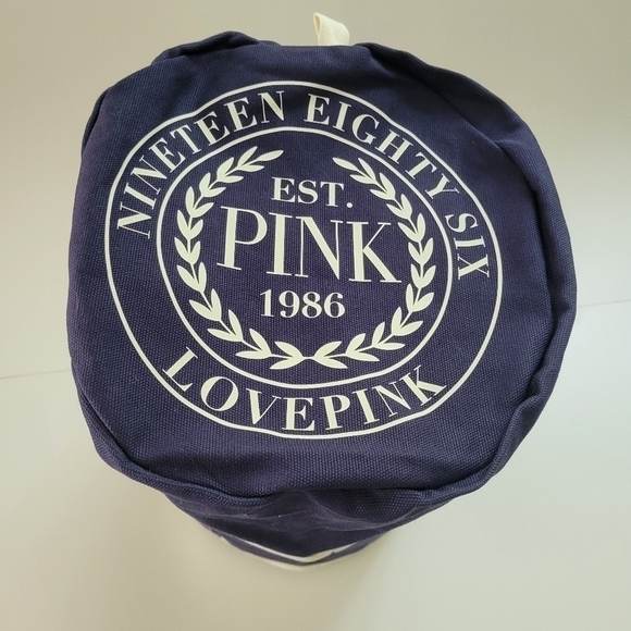 Pink Victoria's Secret NWT Canvas Duffle bag. - Picture 9 of 11